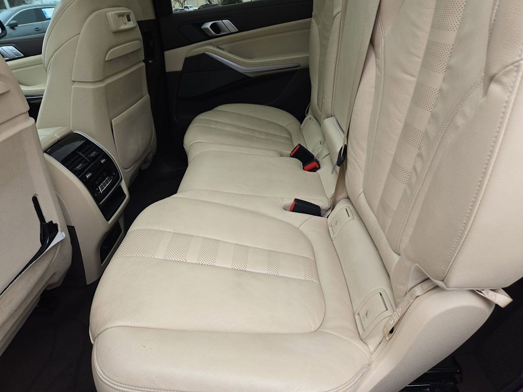 Thumbnail: 2019 BMW X7 - 27