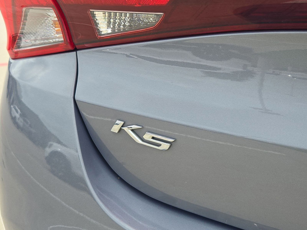 Thumbnail: 2021 Kia K5 - 22