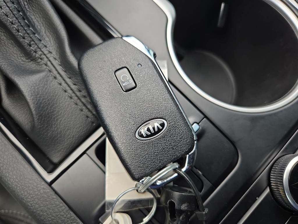Thumbnail: 2021 Kia K5 - 32