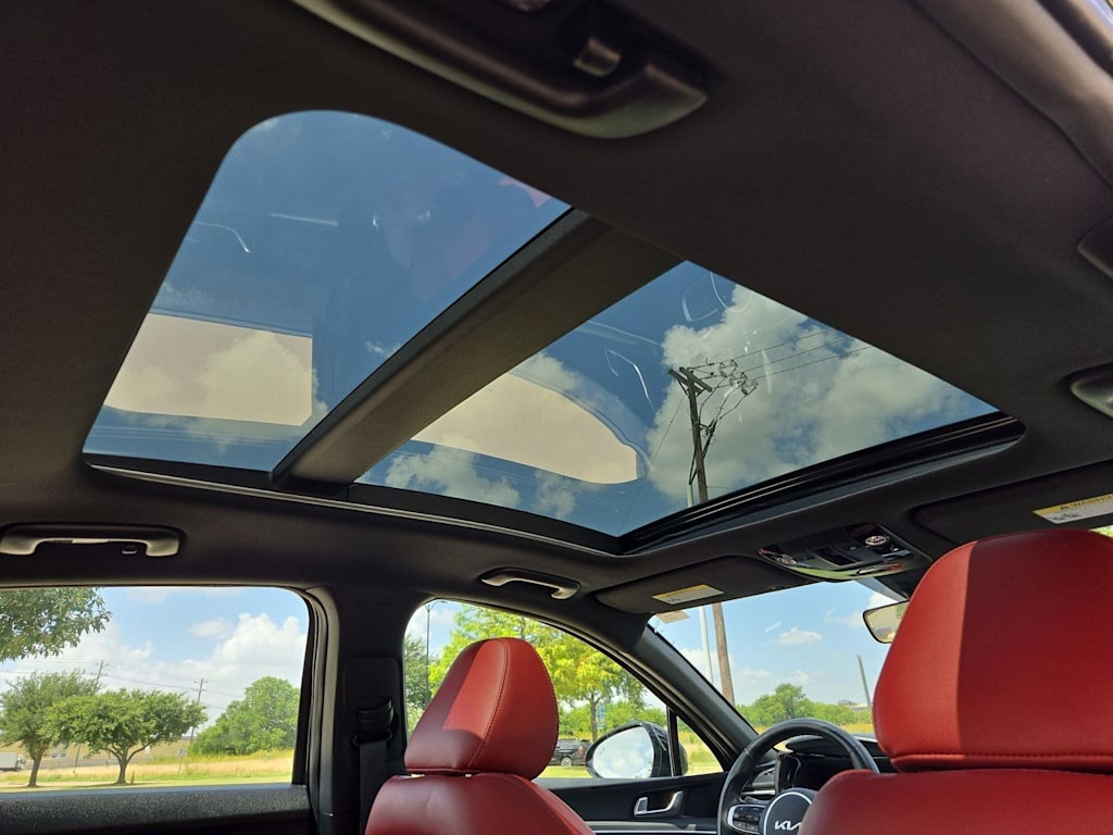 Thumbnail: 2023 Kia K5 - 26
