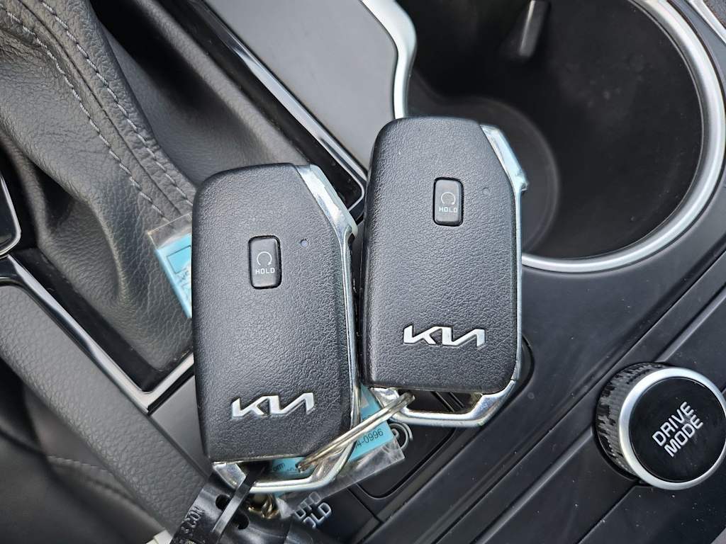 Thumbnail: 2022 Kia K5 - 31