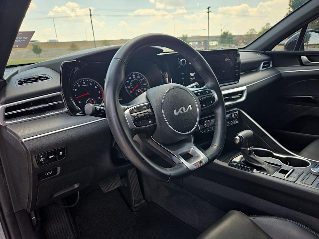 Thumbnail: 2022 Kia K5 - 2