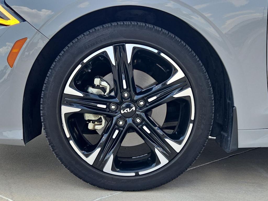Thumbnail: 2022 Kia K5 - 8