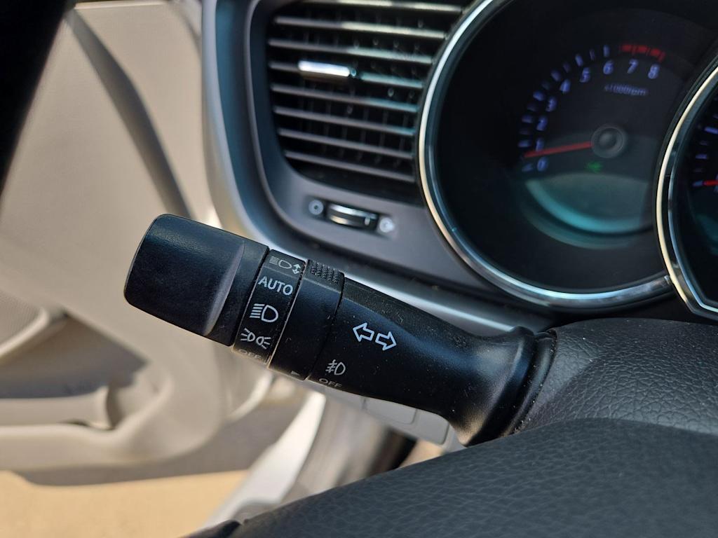 Thumbnail: 2013 Kia Optima - 28