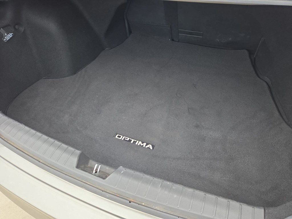 Thumbnail: 2015 Kia Optima - 35