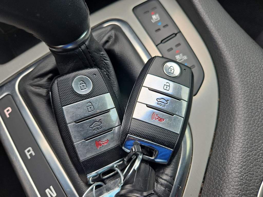 Thumbnail: 2015 Kia Optima - 36