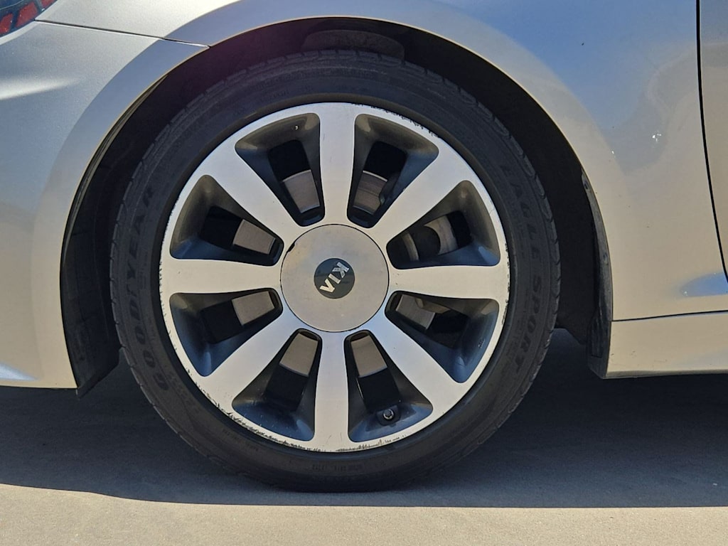 Thumbnail: 2012 Kia Optima - 8
