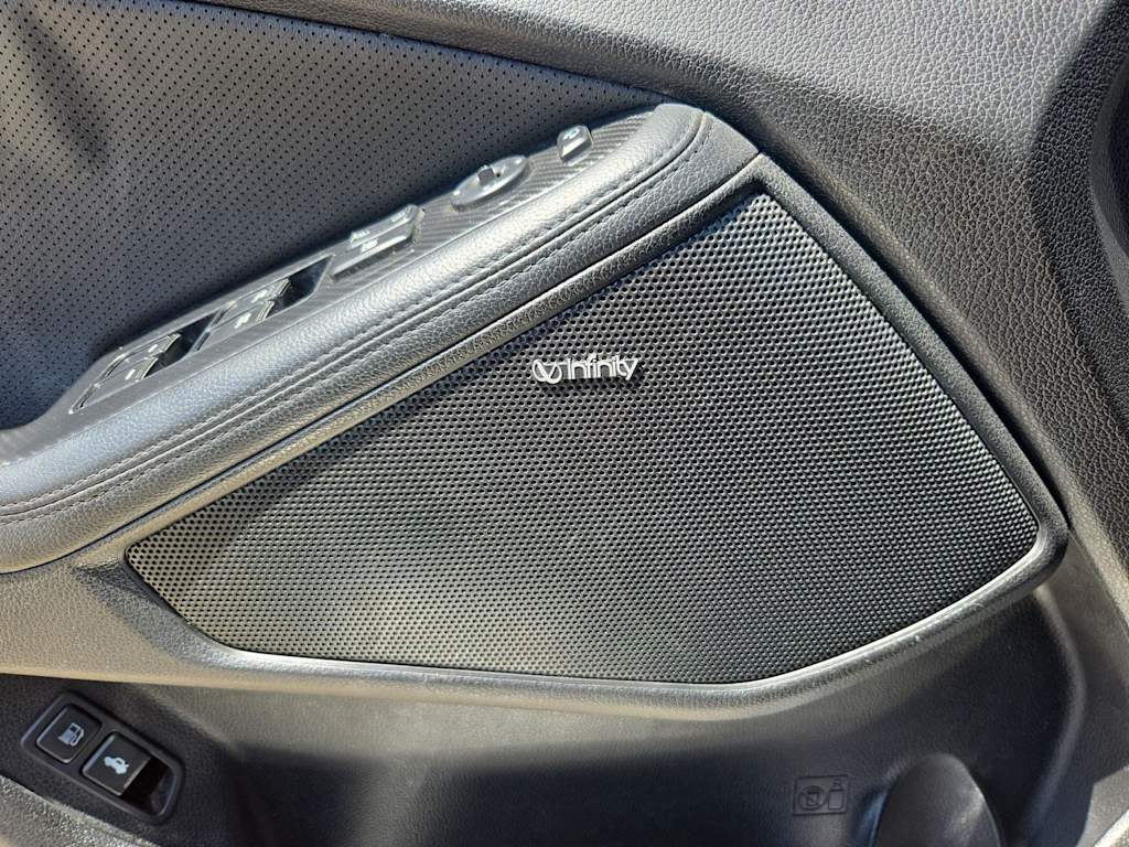 Thumbnail: 2012 Kia Optima - 32