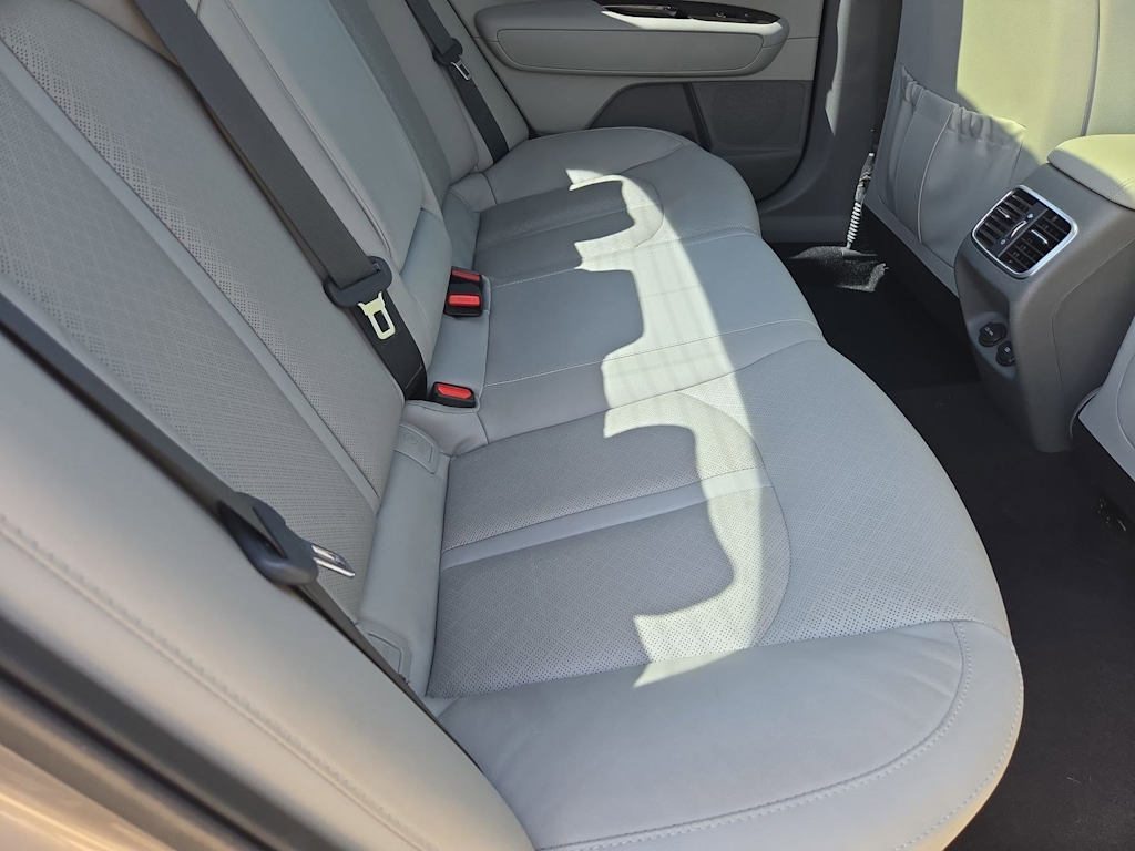 Thumbnail: 2016 Kia Optima - 26