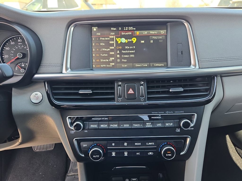 Thumbnail: 2016 Kia Optima - 14