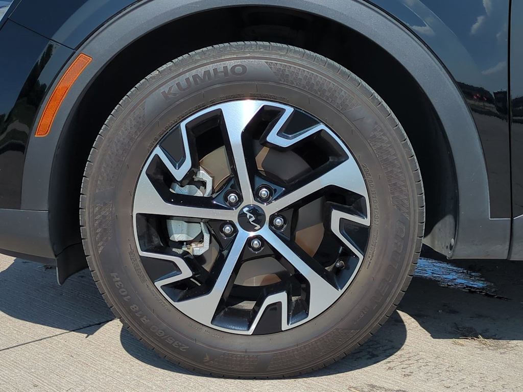 2023 Kia Sportage EX 8
