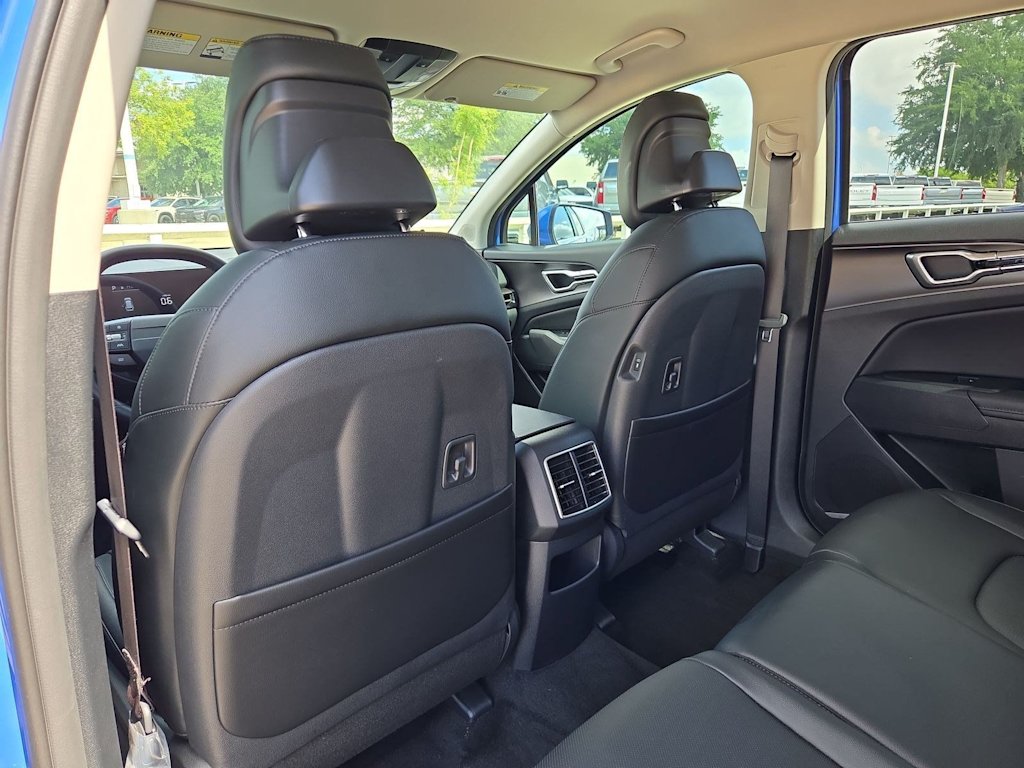 Thumbnail: 2026 Kia Sportage - 12