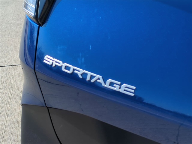 2024 Kia Sportage EX 23