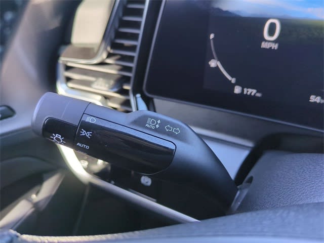 2025 Kia Sportage SX 16