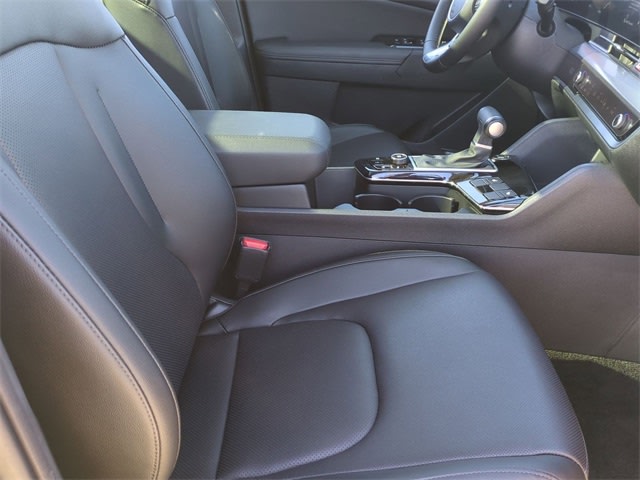 2025 Kia Sportage SX 12