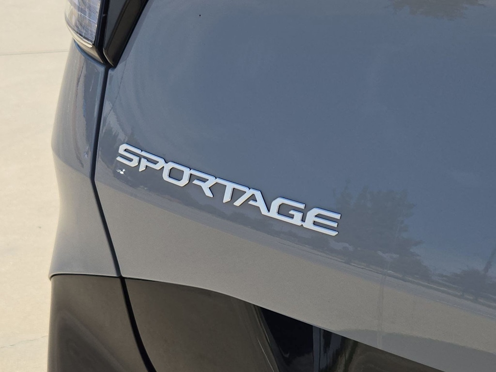 Thumbnail: 2023 Kia Sportage - 7