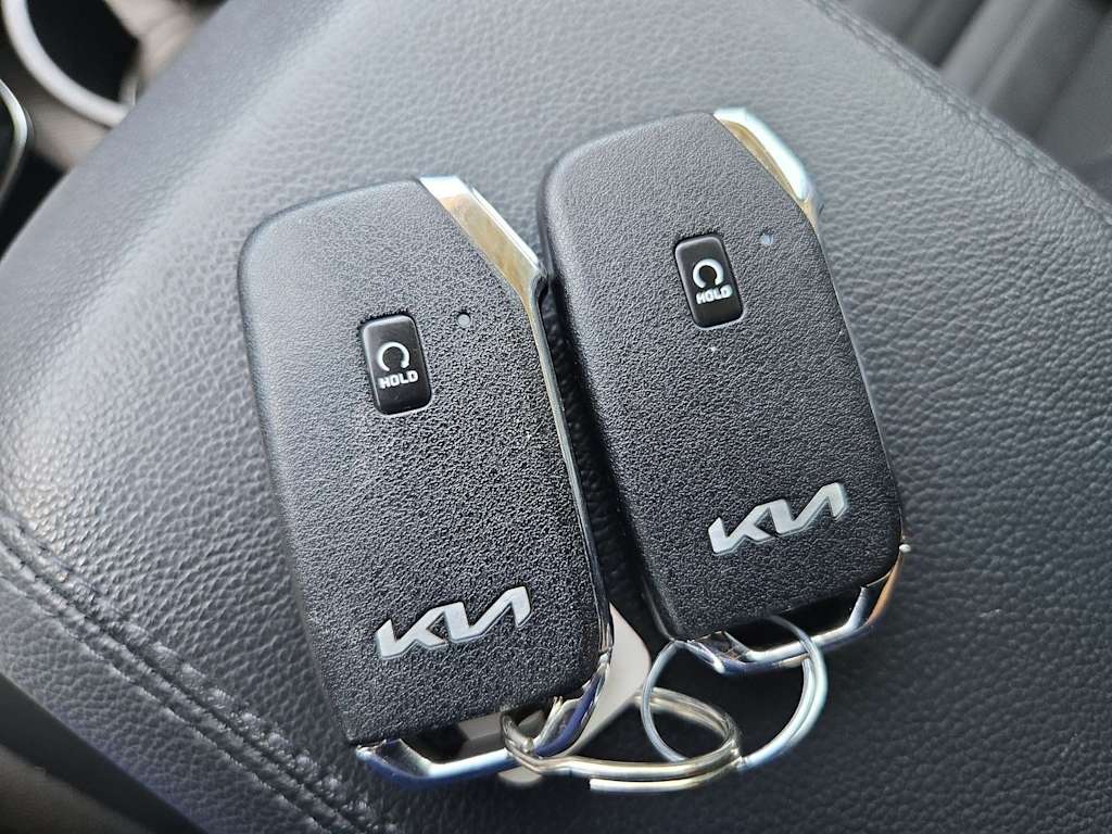 Thumbnail: 2023 Kia Sportage - 16