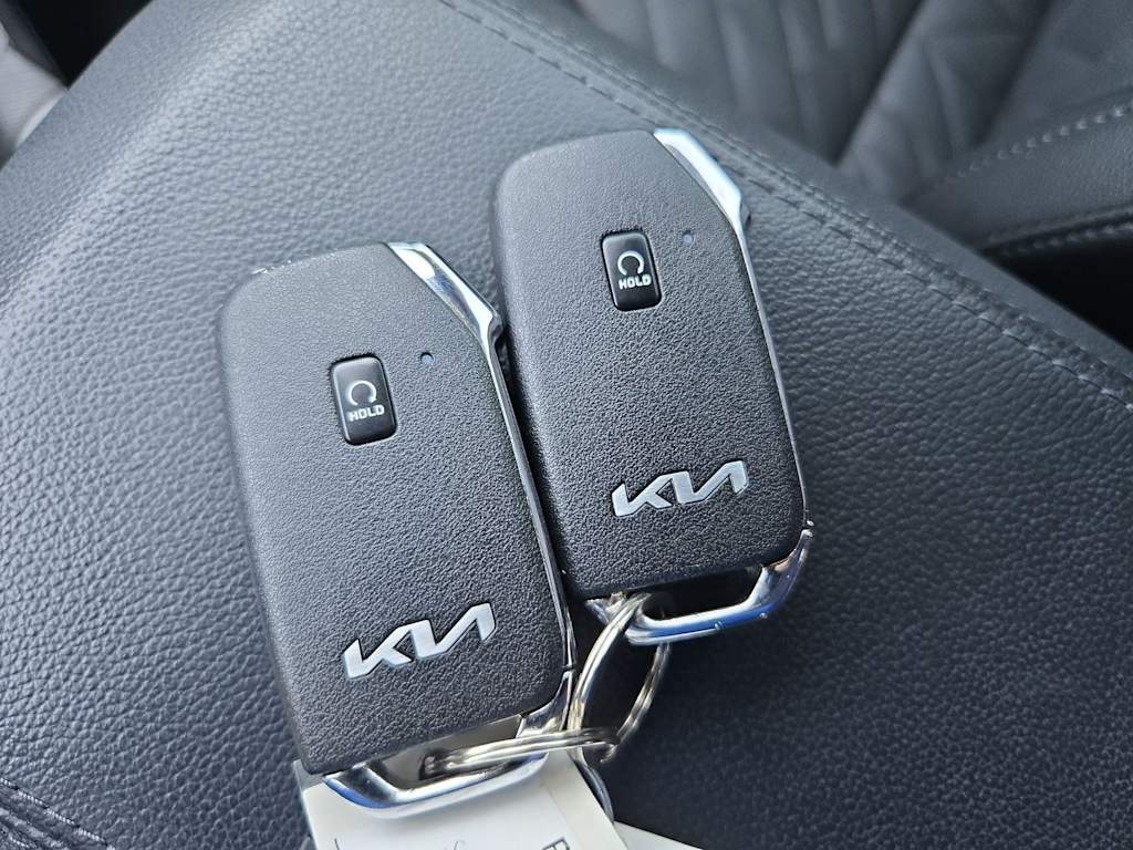 Thumbnail: 2024 Kia Sportage - 16
