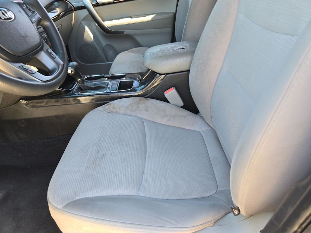 Thumbnail: 2015 Kia Sorento - 10