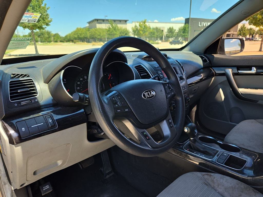 Thumbnail: 2015 Kia Sorento - 2