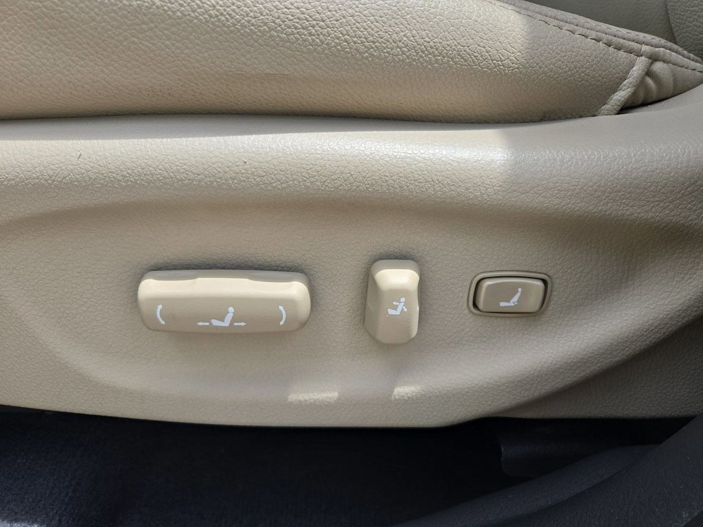 Thumbnail: 2015 Kia Sorento - 23