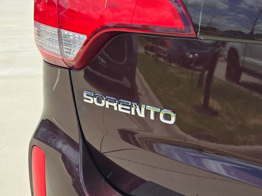 Thumbnail: 2015 Kia Sorento - 22