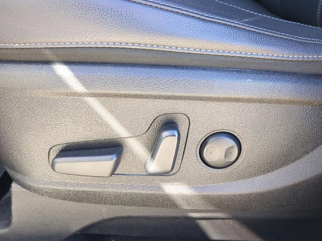 Thumbnail: 2023 Kia Telluride - 24