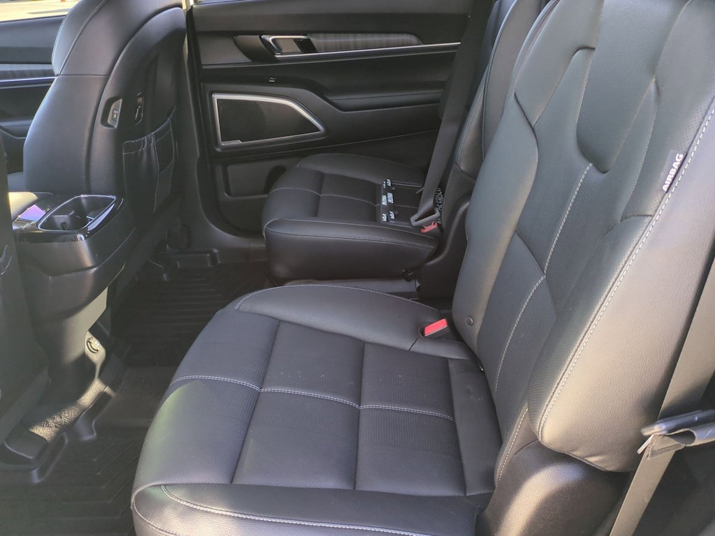 Thumbnail: 2023 Kia Telluride - 26