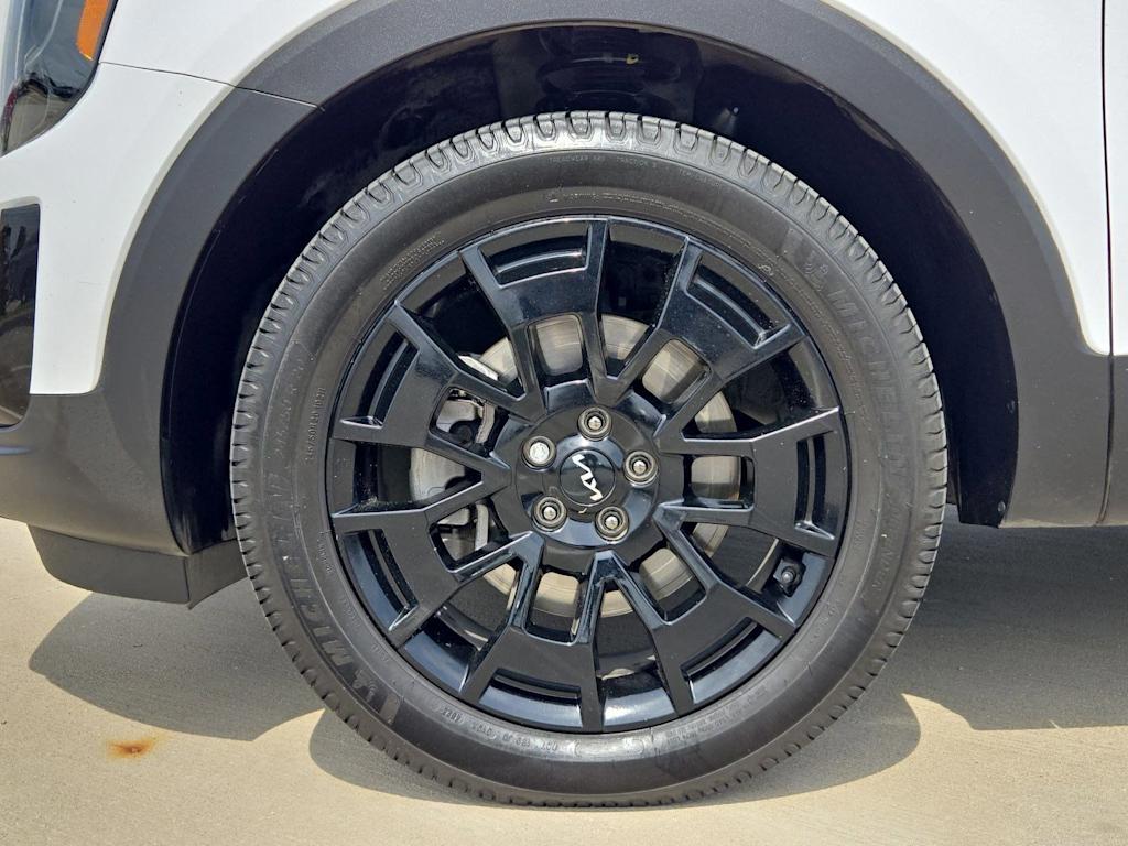 Thumbnail: 2022 Kia Telluride - 8