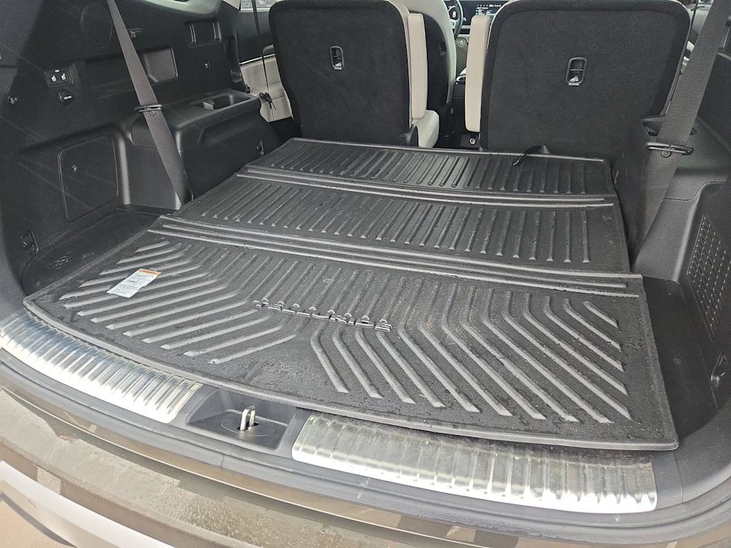 Thumbnail: 2024 Kia Telluride - 18