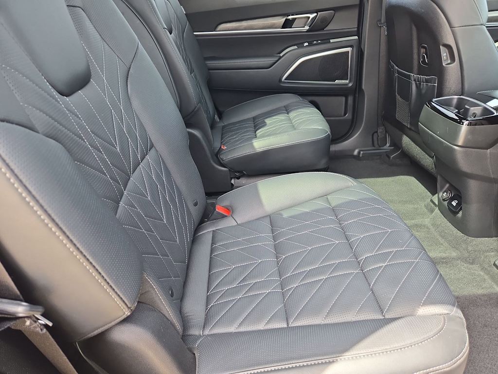 Thumbnail: 2025 Kia Telluride - 24