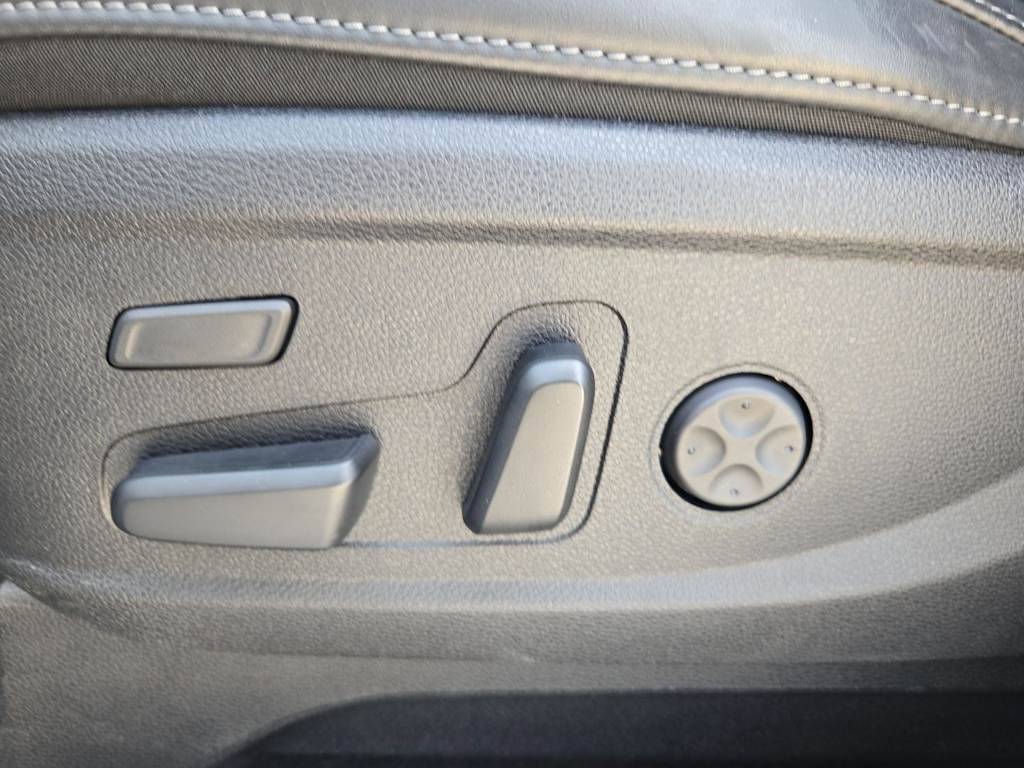 Thumbnail: 2025 Kia Telluride - 22