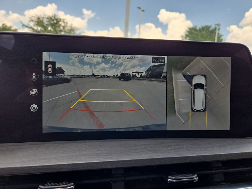 Thumbnail: 2023 Kia Telluride - 30
