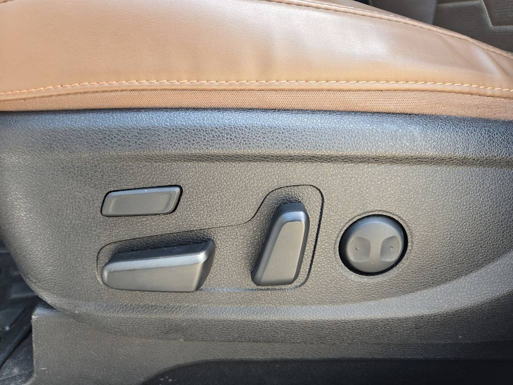 Thumbnail: 2021 Kia Telluride - 24