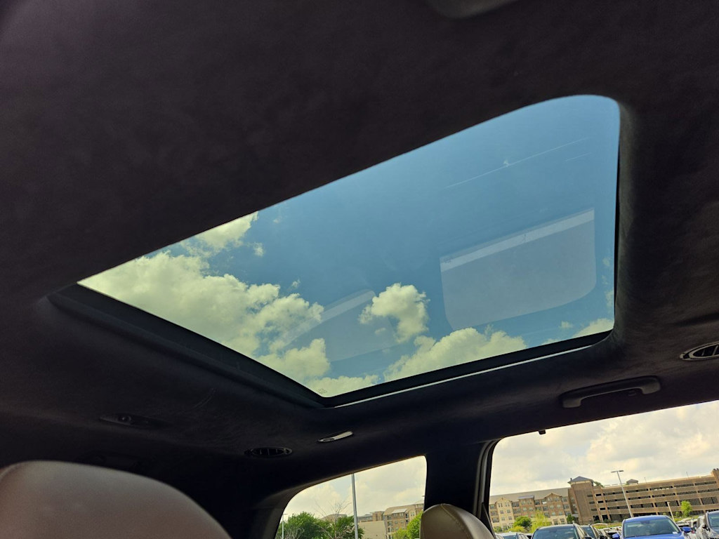 Thumbnail: 2021 Kia Telluride - 28