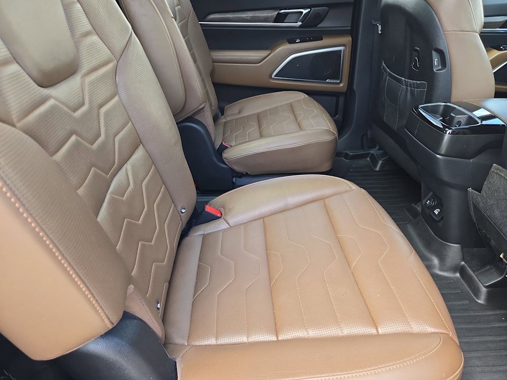 Thumbnail: 2021 Kia Telluride - 27