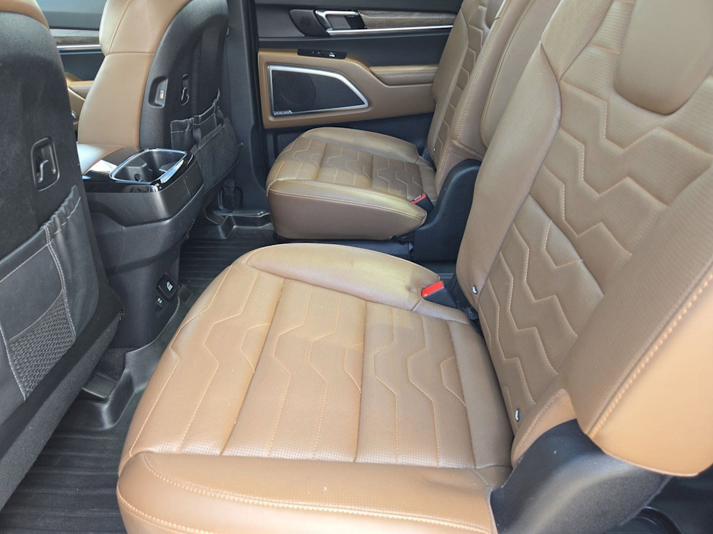 Thumbnail: 2021 Kia Telluride - 26