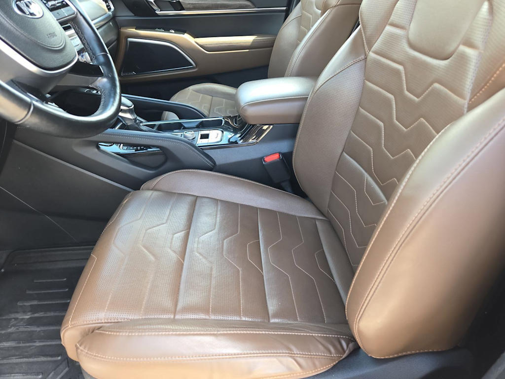 Thumbnail: 2021 Kia Telluride - 10