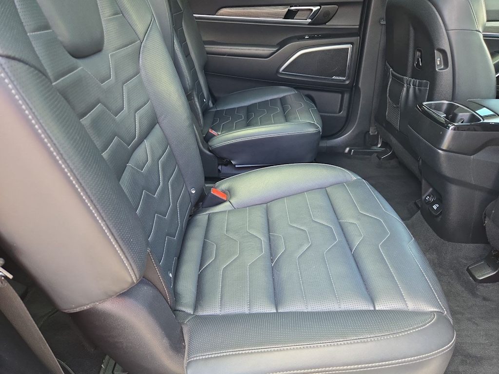 Thumbnail: 2022 Kia Telluride - 26