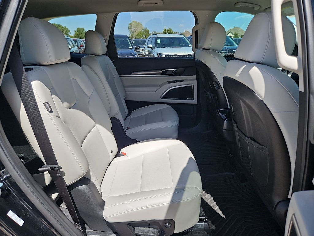 Thumbnail: 2024 Kia Telluride - 28