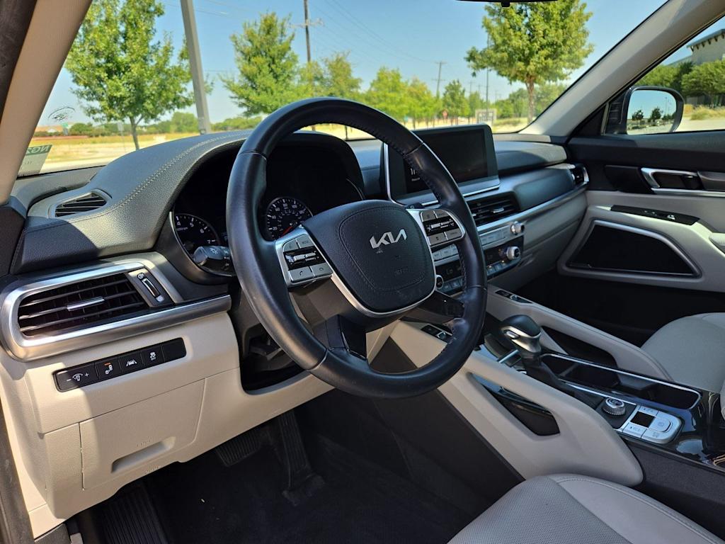 Thumbnail: 2022 Kia Telluride - 2