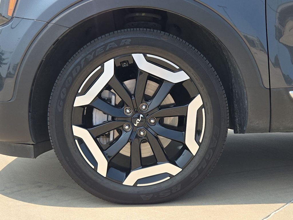 Thumbnail: 2023 Kia Telluride - 8