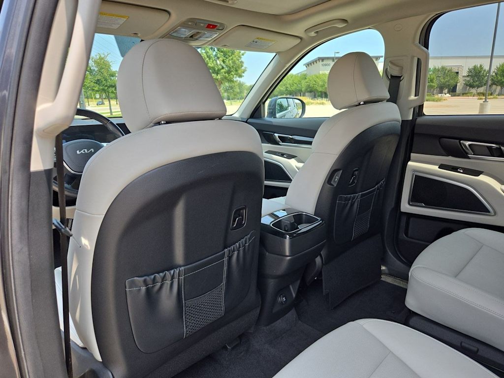 Thumbnail: 2023 Kia Telluride - 12