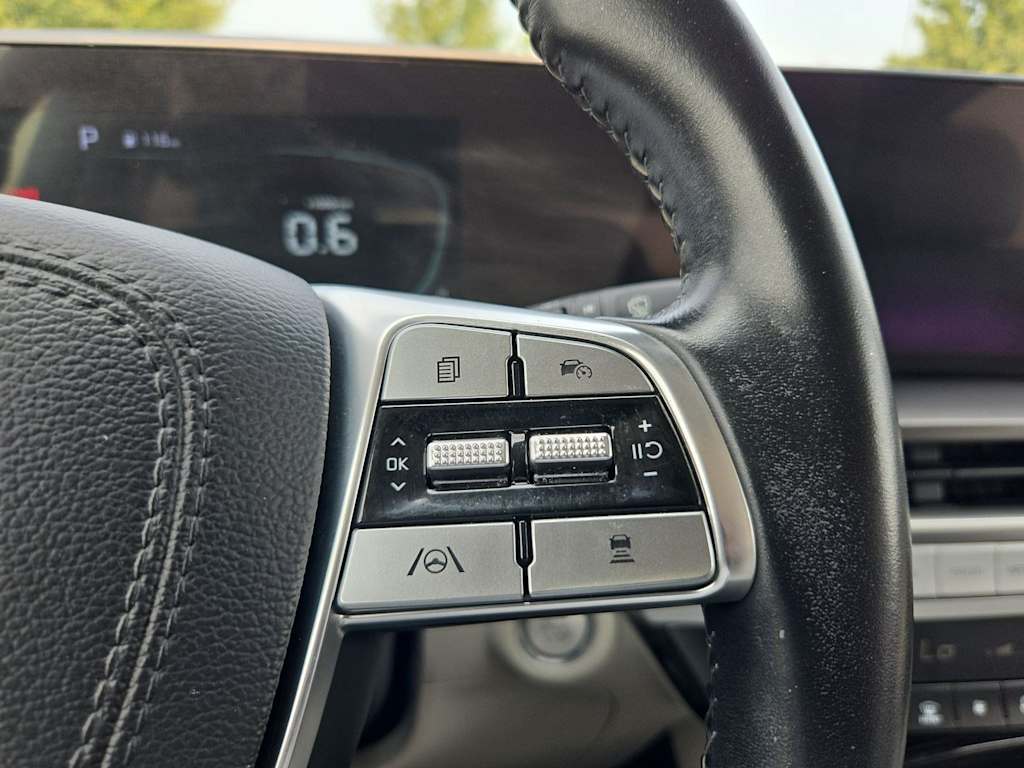 Thumbnail: 2023 Kia Telluride - 28