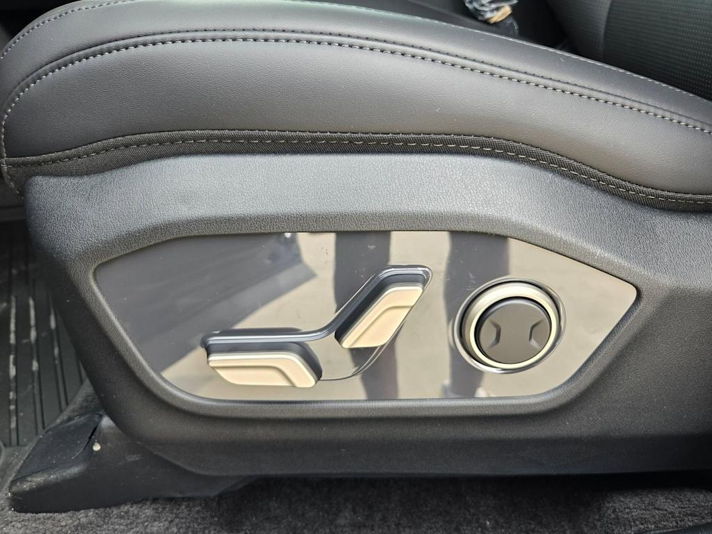 Thumbnail: 2027 Kia Telluride - 22