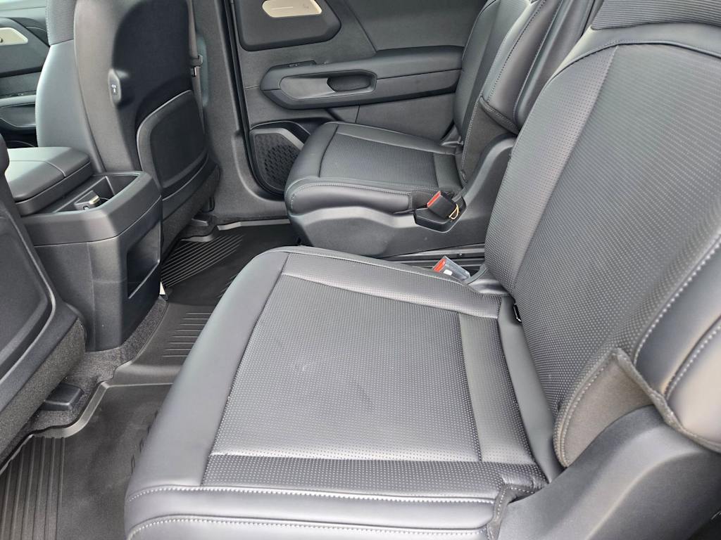 Thumbnail: 2027 Kia Telluride - 24