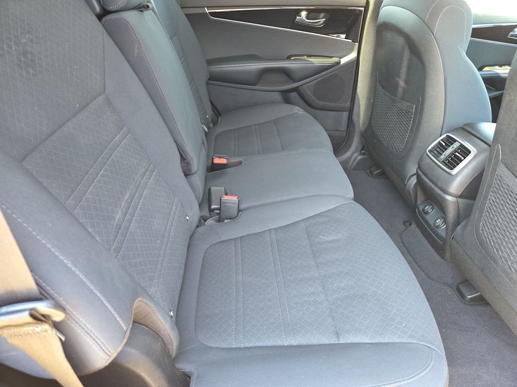 Thumbnail: 2019 Kia Sorento - 24