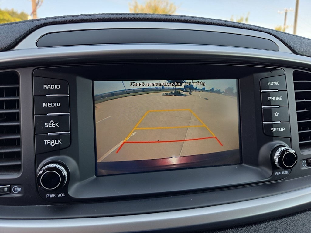 Thumbnail: 2019 Kia Sorento - 28