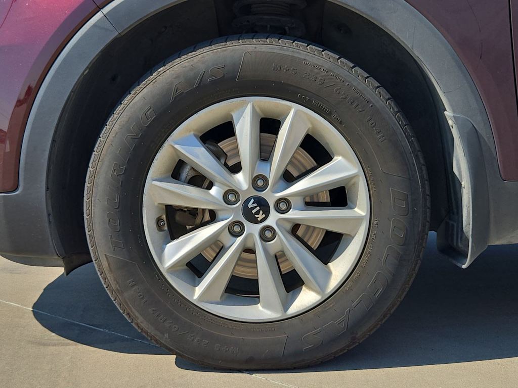 Thumbnail: 2019 Kia Sorento - 8