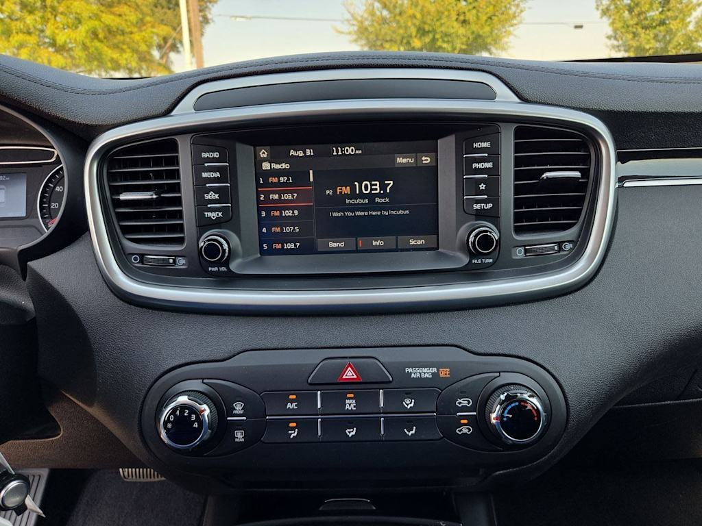 Thumbnail: 2019 Kia Sorento - 27